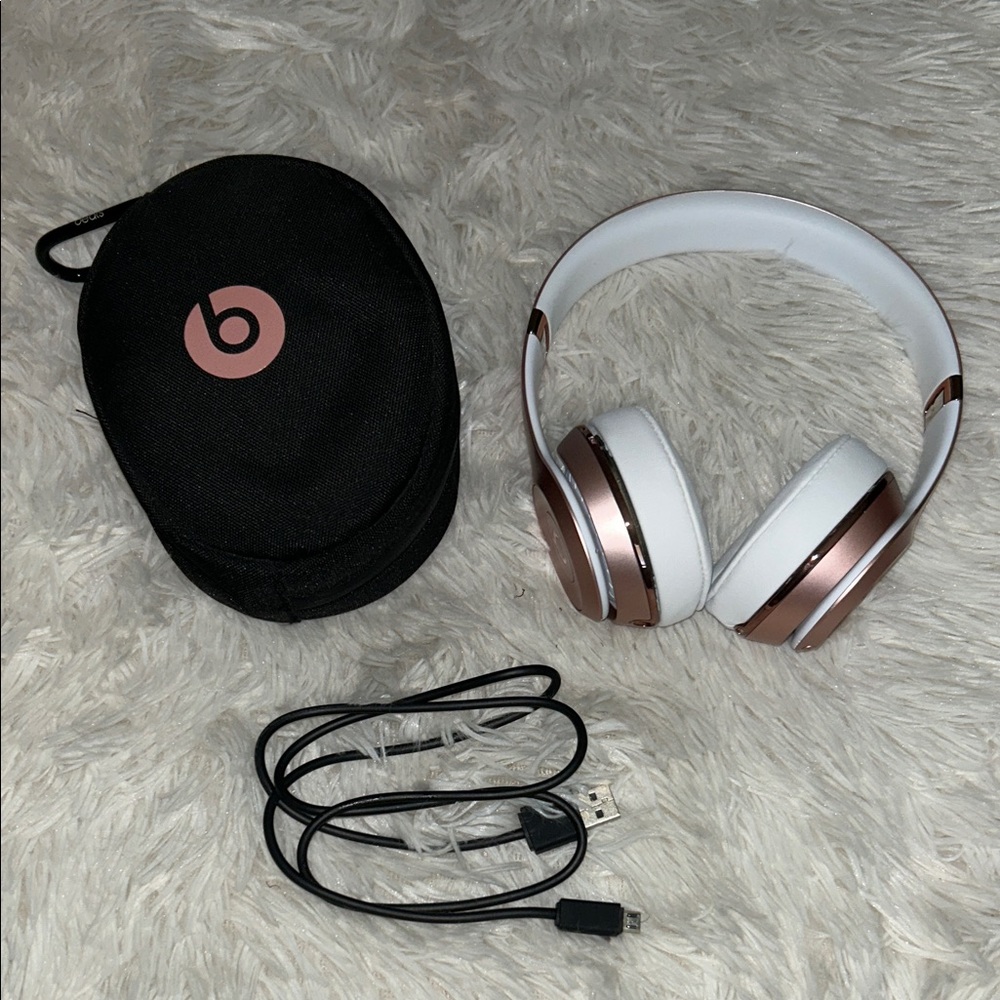 Beats by Dre Rose Gold and White On-Ear Headphones
